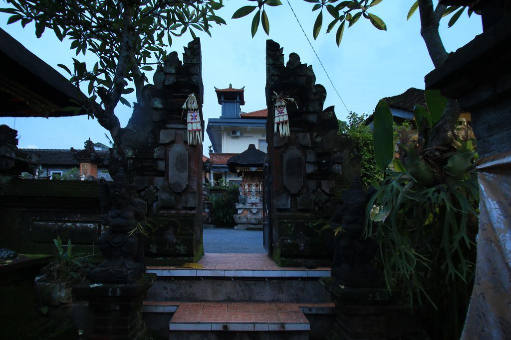 Loris Homestay Ubud Zewnętrze zdjęcie
