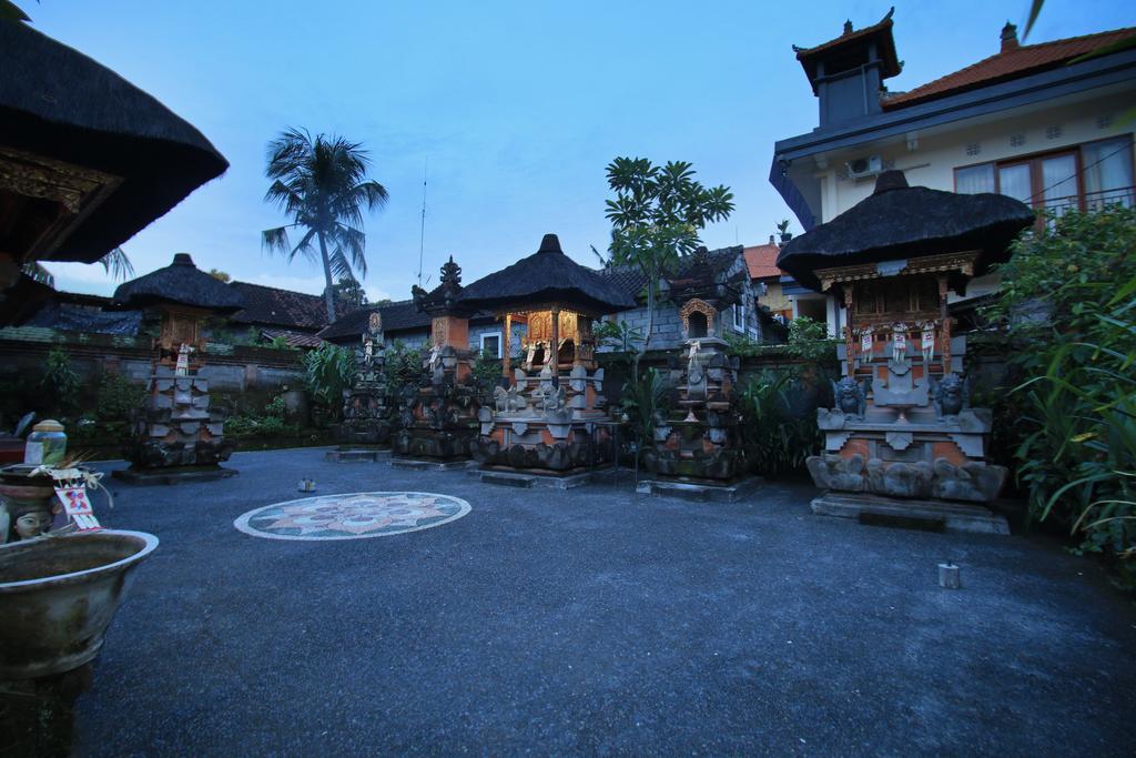 Loris Homestay Ubud Zewnętrze zdjęcie